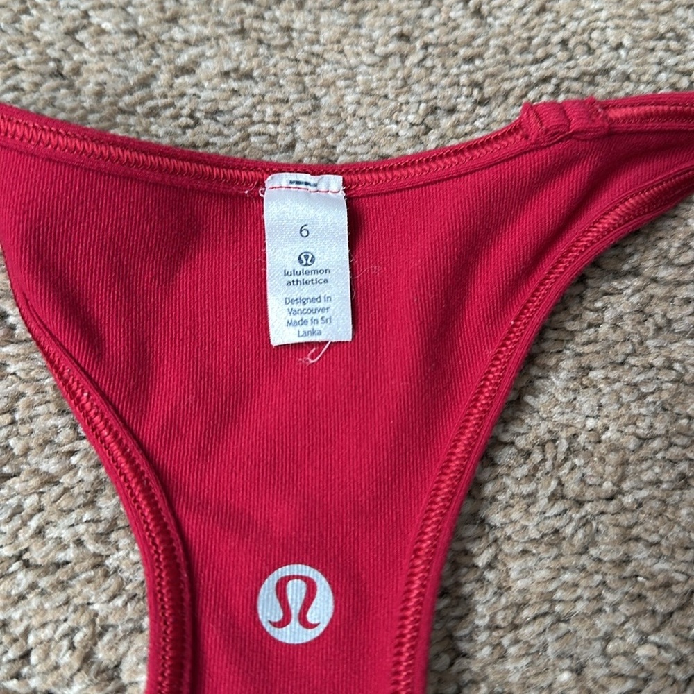 Lululemon tank women size 6 - Picture 5 of 5